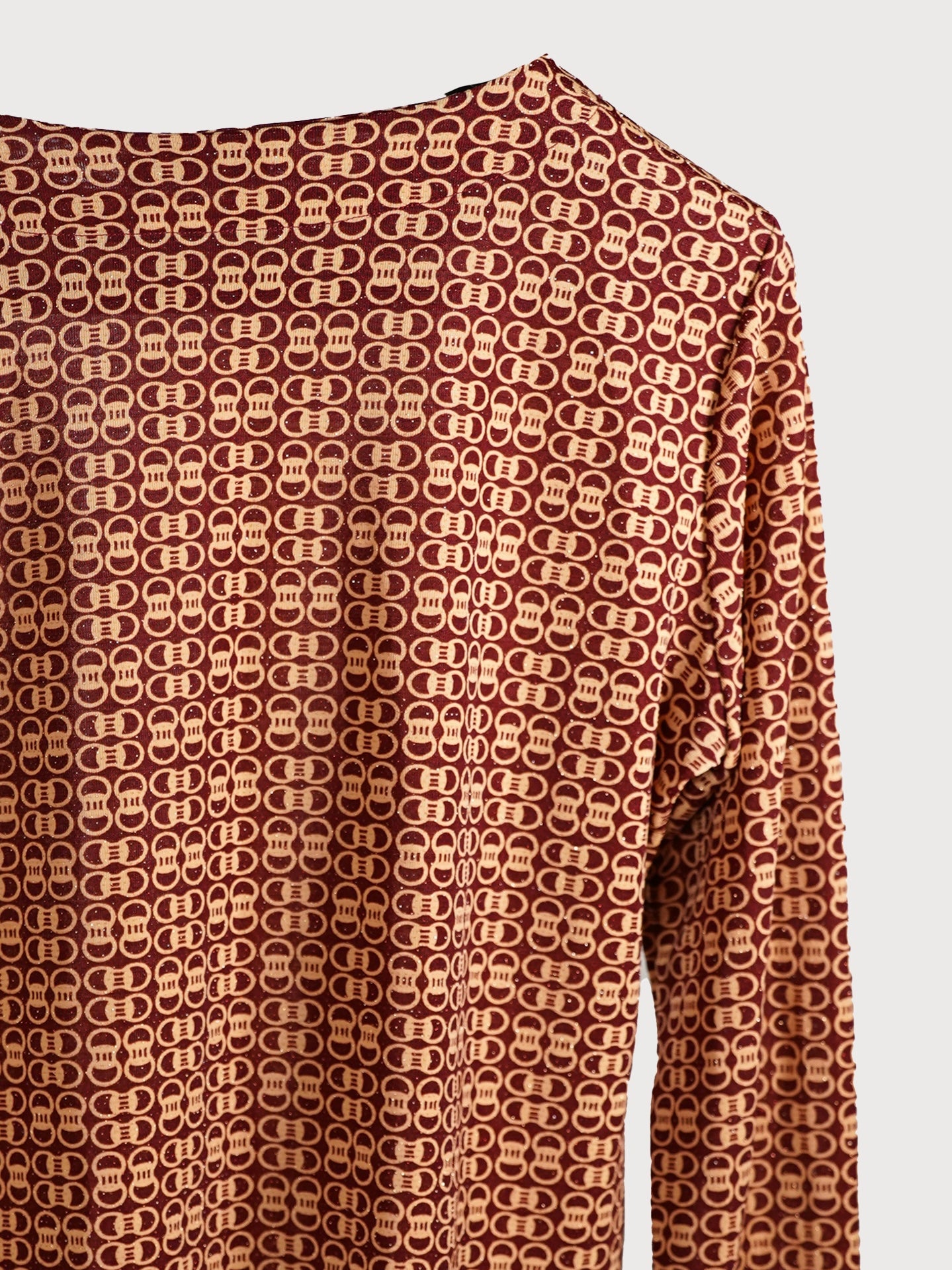 Le top à motifs rétros