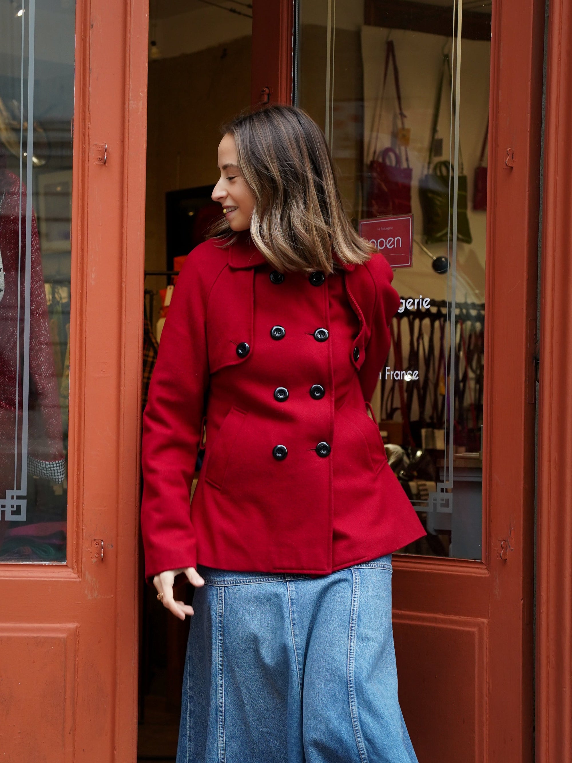 Le manteau rouge
