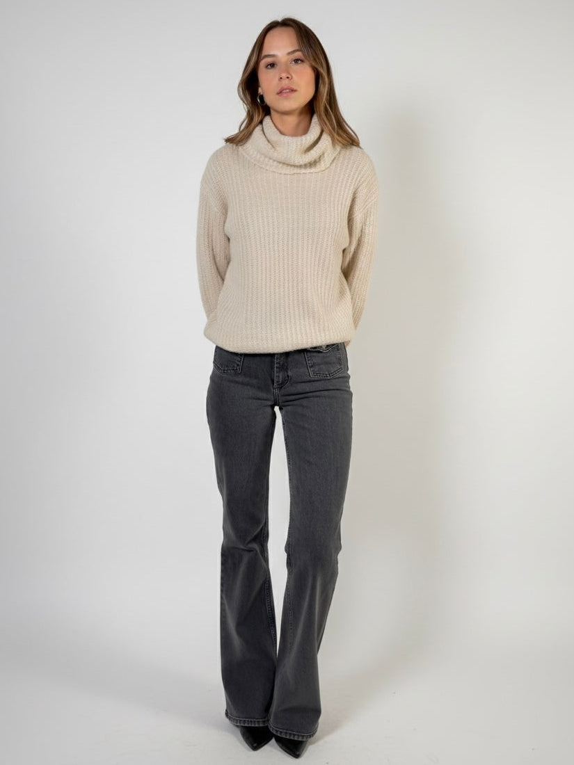 Le jean évasé & Other Stories