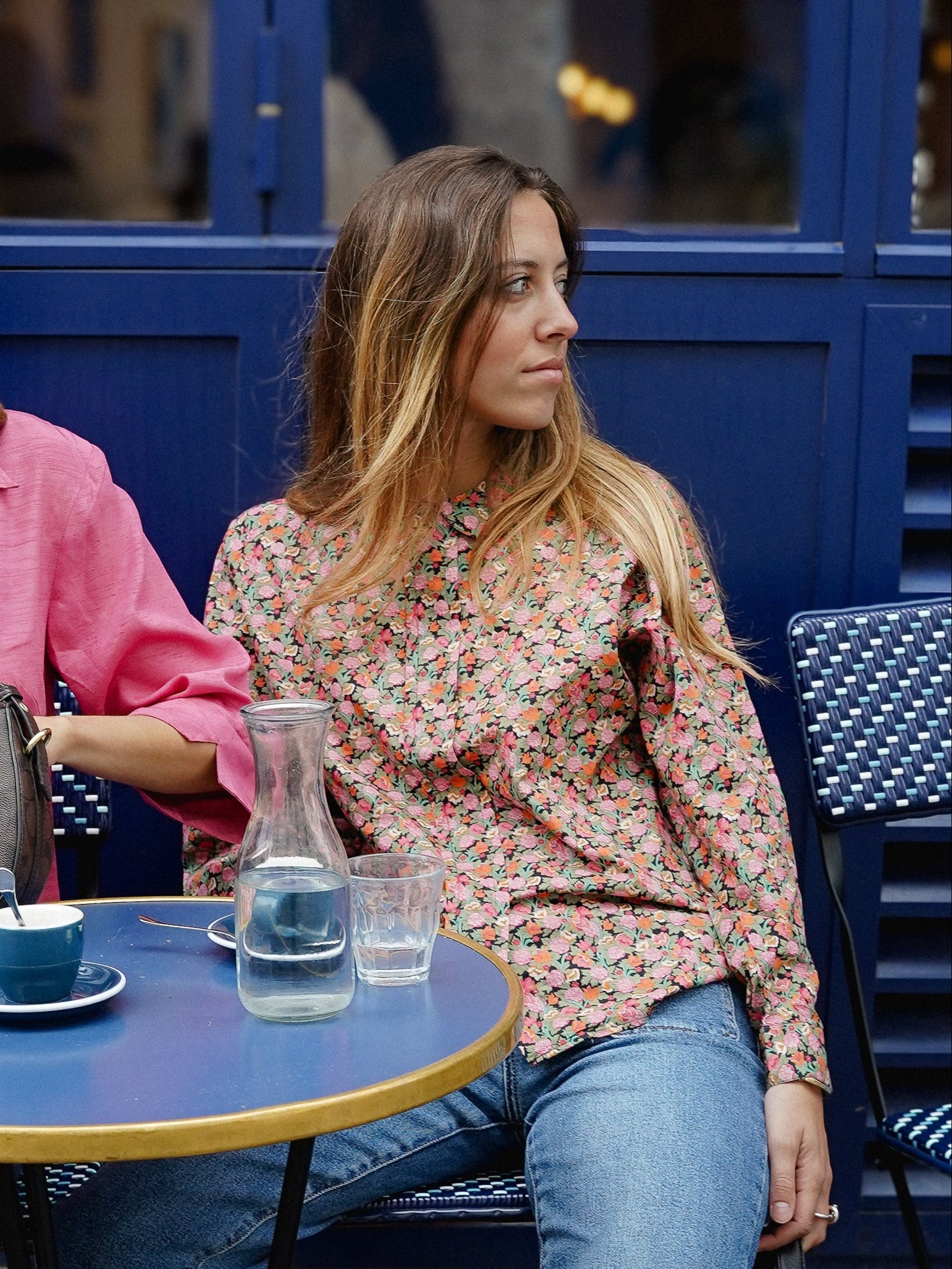 Le chemisier à fleurs Cacharel