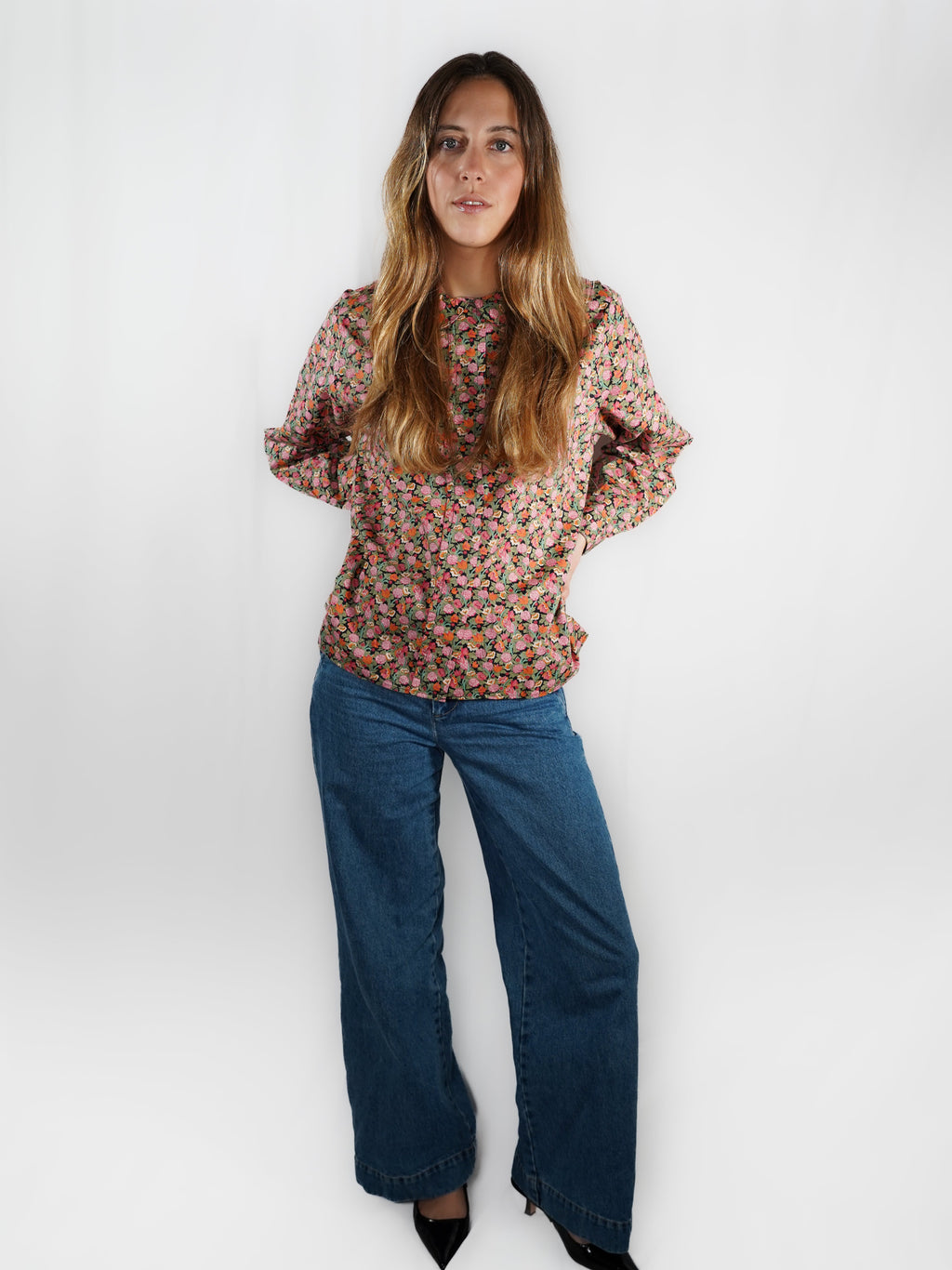 Le chemisier à fleurs Cacharel