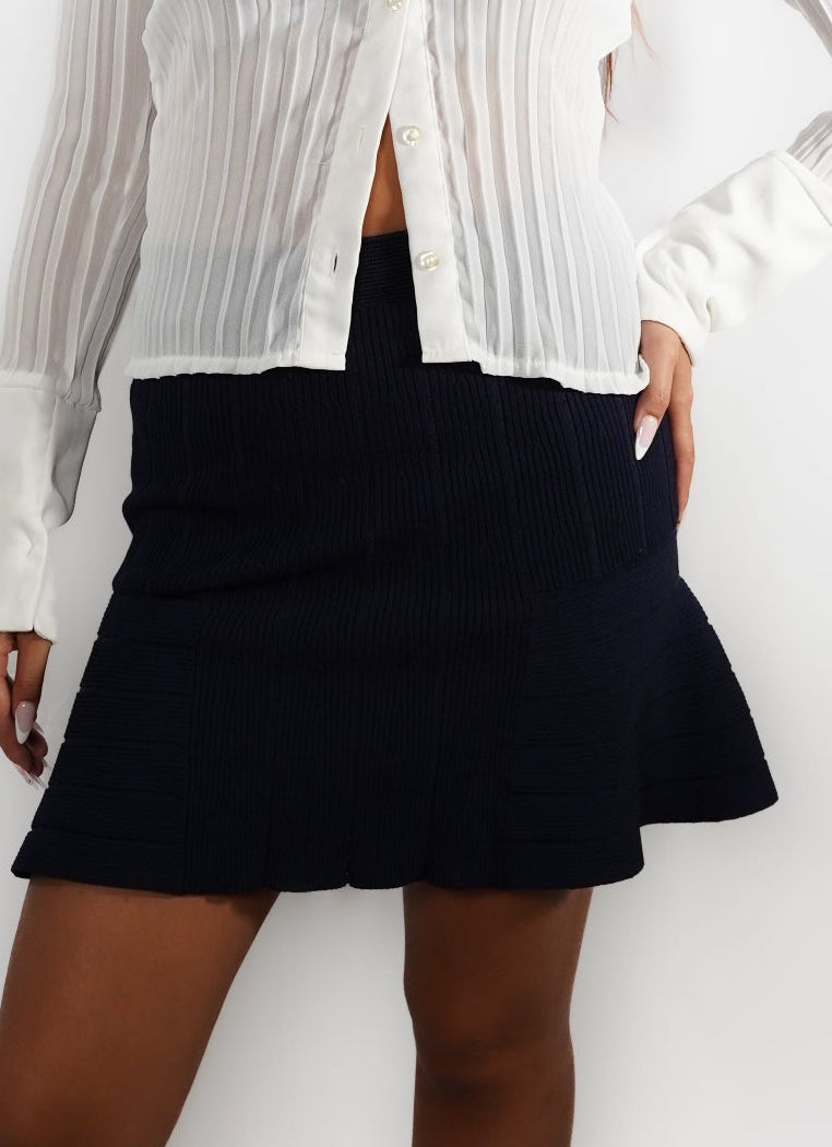 La jupe courte Sandro