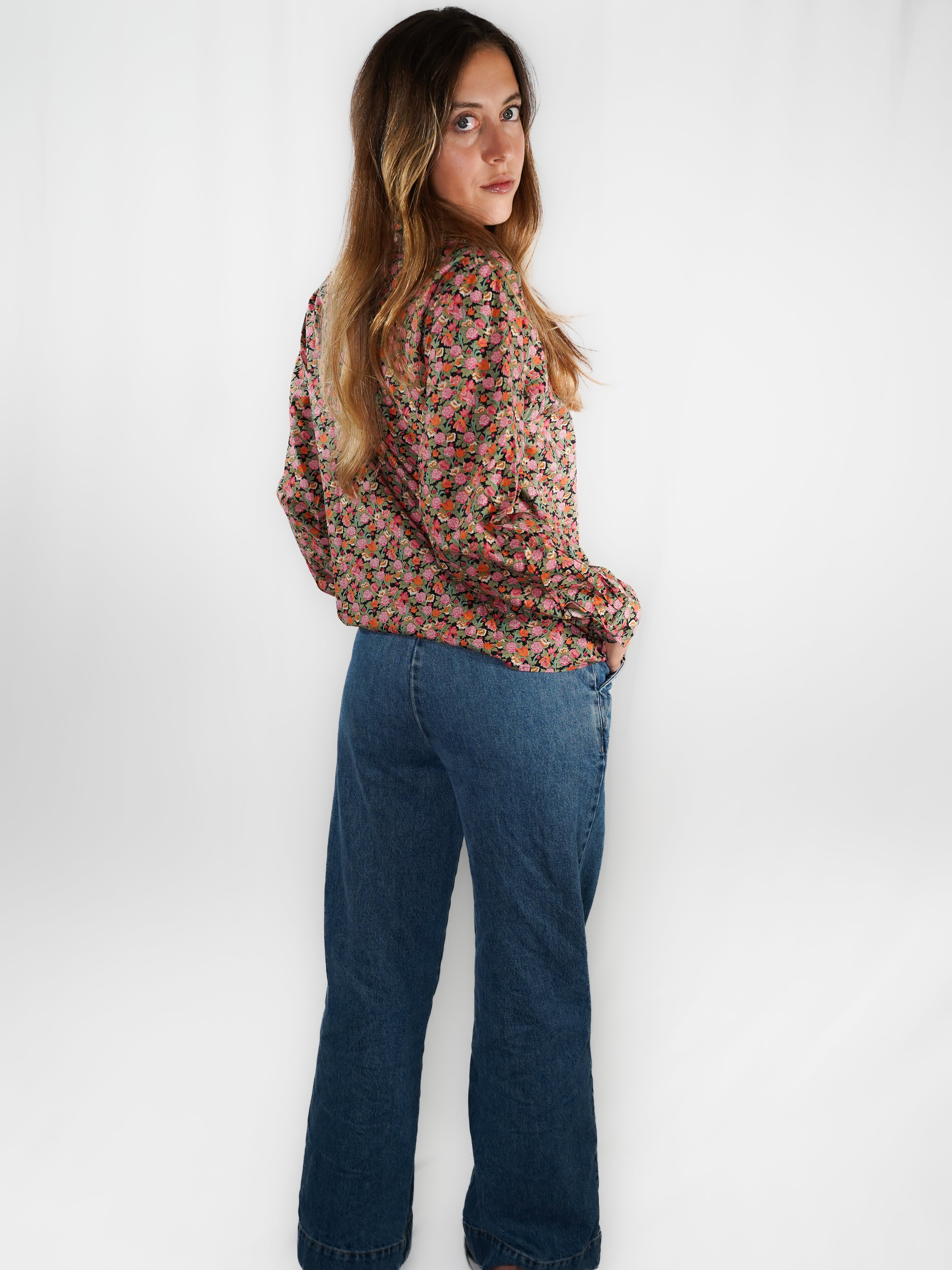 Le chemisier à fleurs Cacharel